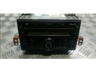 Радио/ проигрыватель CD/DVD / навигация