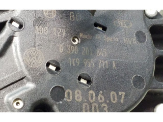 Двигатель стеклоочистителя заднего стекла     0390201845, 1K9955711A    Volkswagen PASSAT B6 