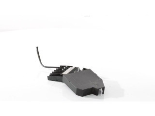 Блок предохранителей 9811879680, 9812869780 Citroen C5 Aircross