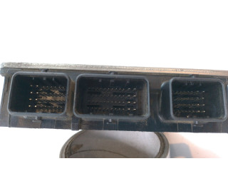 Блок управления двигателя 8200785530, 8200911568   Dacia Logan Pick-Up