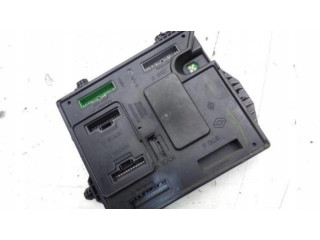 Блок комфорта 284B17255R   Renault Megane III   