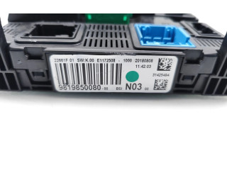 Блок предохранителей 9819850080   Peugeot 2008 I    