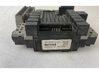 Блок предохранителей 9494343, 9916LL000000   Volvo S80    