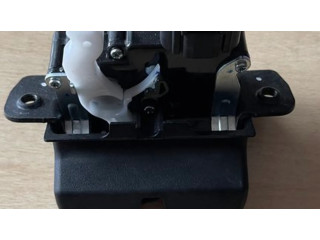 Замок задней крышки