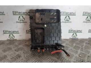   Pojistková skříňka 01394932   Seat Altea 2004
