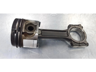  Поршень с шатуном    Renault Clio II  