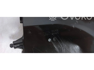 Pojistková skříňka 7379R0A2 Toyota Avensis T270 2012