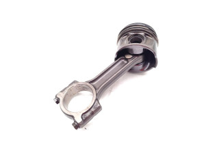 Píst K9K636 Nissan Juke I F15 K9K636