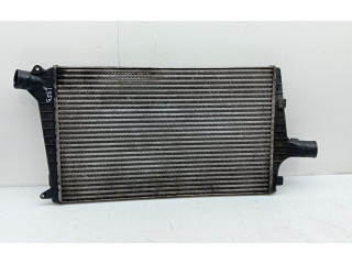 Интеркулер  4B0145805A   Audi A6 S6 C5 4B 