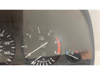 Přístrojová deska BMW 5 E39 2002 6907019, 110008735113