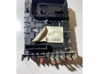 Блок предохранителей 1K0937806D, 5K0937800L Volkswagen Caddy