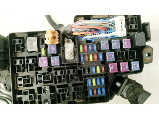 Блок предохранителей k2441 Mazda 3 II