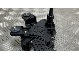 Моторчик заднего дворника 8611036000 SsangYong Rexton