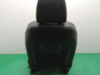 Переднее сиденье водителя