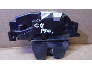 Замок задней крышки