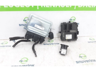 Блок управления двигателя 237100772V, 237100795V Dacia Sandero III