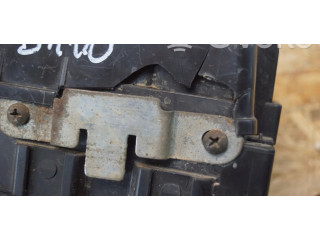 Блок предохранителей 8266187405 Daihatsu Terios