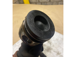 Píst 059AA   Audi A8 S8 D3 4E     