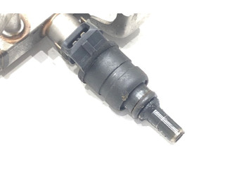 Топливная рампа 06A133317E   Audi A3 S3 8L  