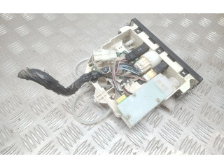 Блок управления климат-контролем Mazda 626