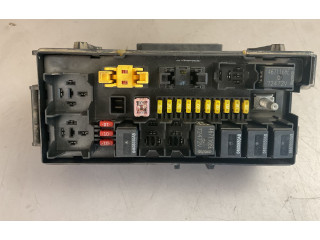 Блок предохранителей 04692114AC, 0001122500 Jeep Commander