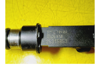 Топливная рампа 25315853, 90411551   Chevrolet Rezzo  