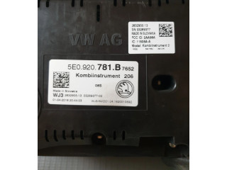 Панель приборов 5E0920781B Skoda Octavia Mk3 (5E)