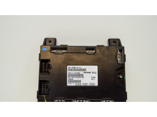 Блок комфорта 101090600D Tesla Model S