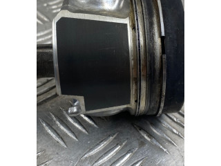  Поршень с шатуном CRLB 02604LA  Audi A3 S3 8V  