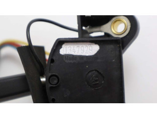 Ручка стеклоочистителей 1347929 Volvo 940