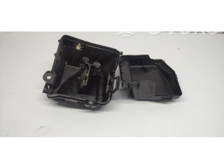 Блок предохранителей 243804185R, 243826085R Renault Clio IV