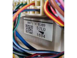 Pojistková skříňka Suzuki Kizashi 2011