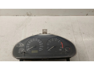 Панель приборов MR308402 Mitsubishi Carisma