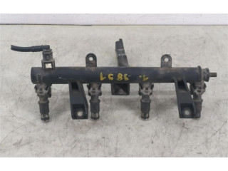 Топливная рампа 9628982980D Citroen Xsara