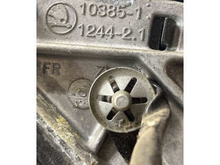 Зеркало электрическое Skoda Fabia Mk2 (5J) 2007 - 2014 года