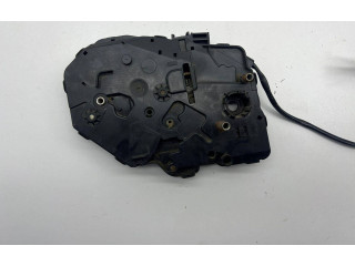 Zámek zadních dveří 2K0827426C Volkswagen Caddy 2008