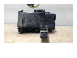 Pojistková skříňka Nissan Navara D40 2006