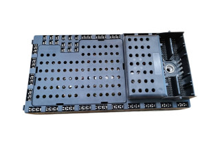 Блок предохранителей  8688153, 02W014   Volvo V70    