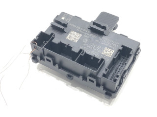 Другие блоки управления / модули 5Q4959592K Skoda Octavia Mk3 (5E)