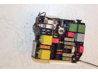 Блок предохранителей    Peugeot 2008 I    