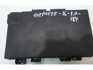 Блок предохранителей P68242818AC Jeep Grand Cherokee