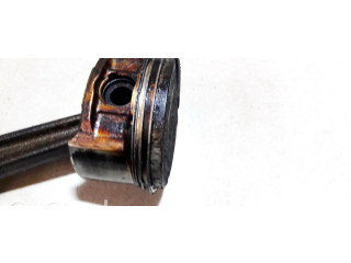 Píst 4418 Alfa Romeo 156 pro benzínový motor 1.8