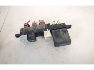 Блок предохранителей 8l0941822a, 896083000 Volkswagen Golf IV