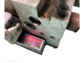 Блок АБС G14V437A0 Mazda 626 1998 - 2002 года