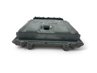 Блок управления двигателем Блок управления 31336983, 0281018414   Volvo S80