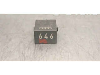 Pojistková skříňka 4H0951253C Volkswagen Caddy 2017