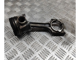  Поршень  31339777, 31401216  Volvo V60  