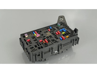 Блок предохранителей 68347016AD   Jeep Grand Cherokee WL    