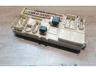 Pojistková skříňka 30728906 Volvo S40 2006