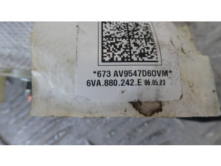 Подушка безопасности в сиденье 6VA880242E Skoda Fabia Mk4 (6VA)